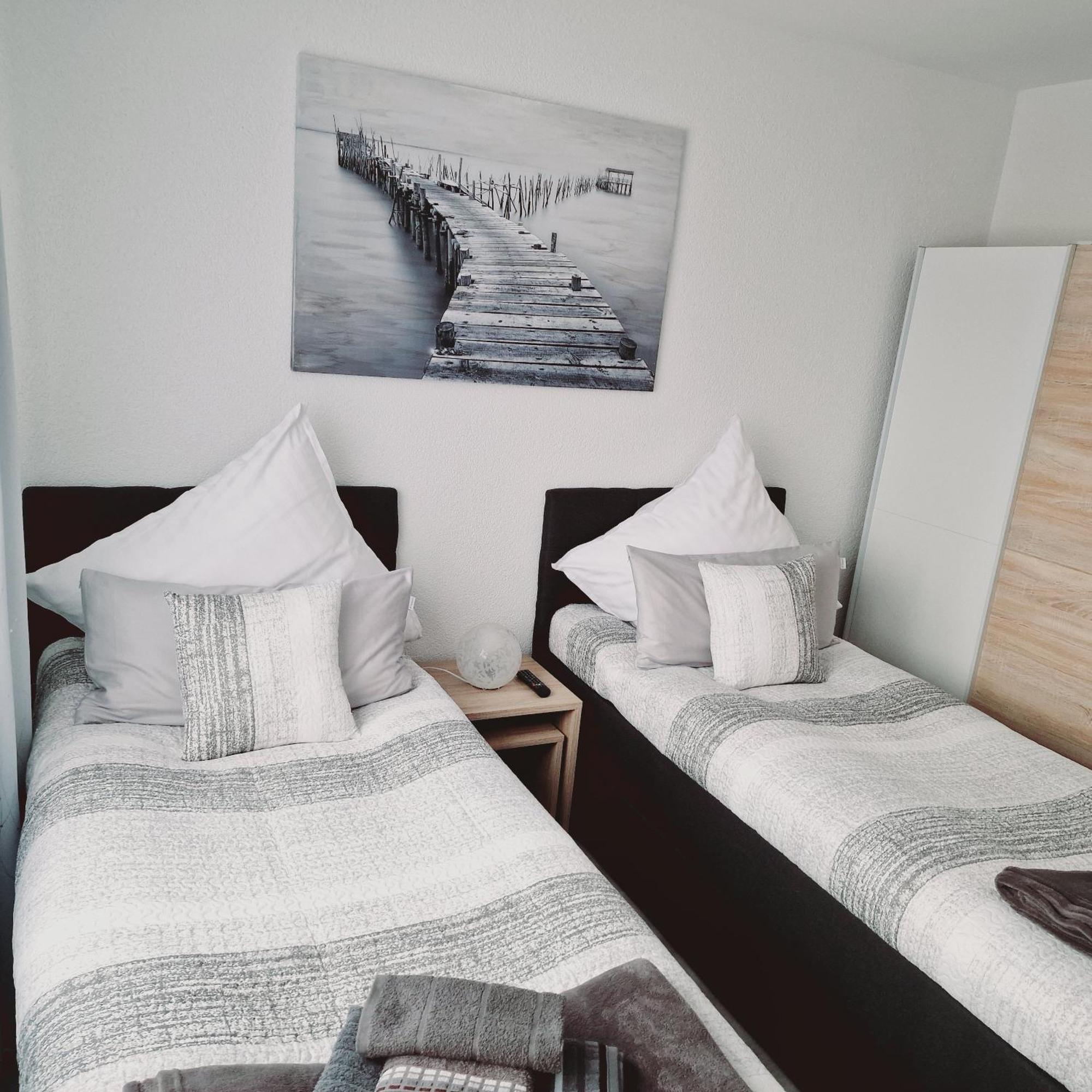 Apartment Familienfreundliche Geraeumige Design-wohnung Mit Balkon Im Zentrum - Apolonialiving *