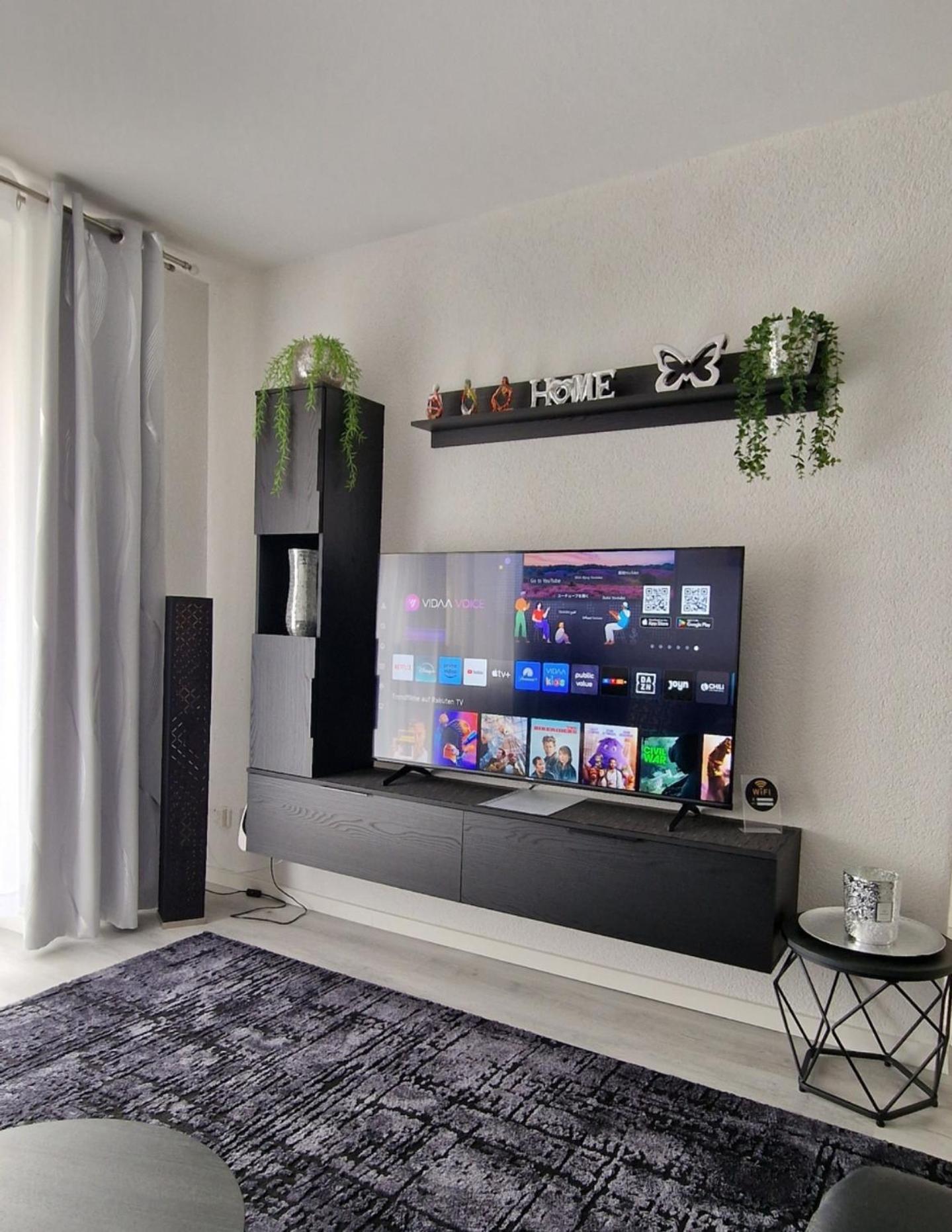 Familienfreundliche Geraeumige Design-wohnung Mit Balkon Im Zentrum - Apolonialiving Apartment Karlsruhe