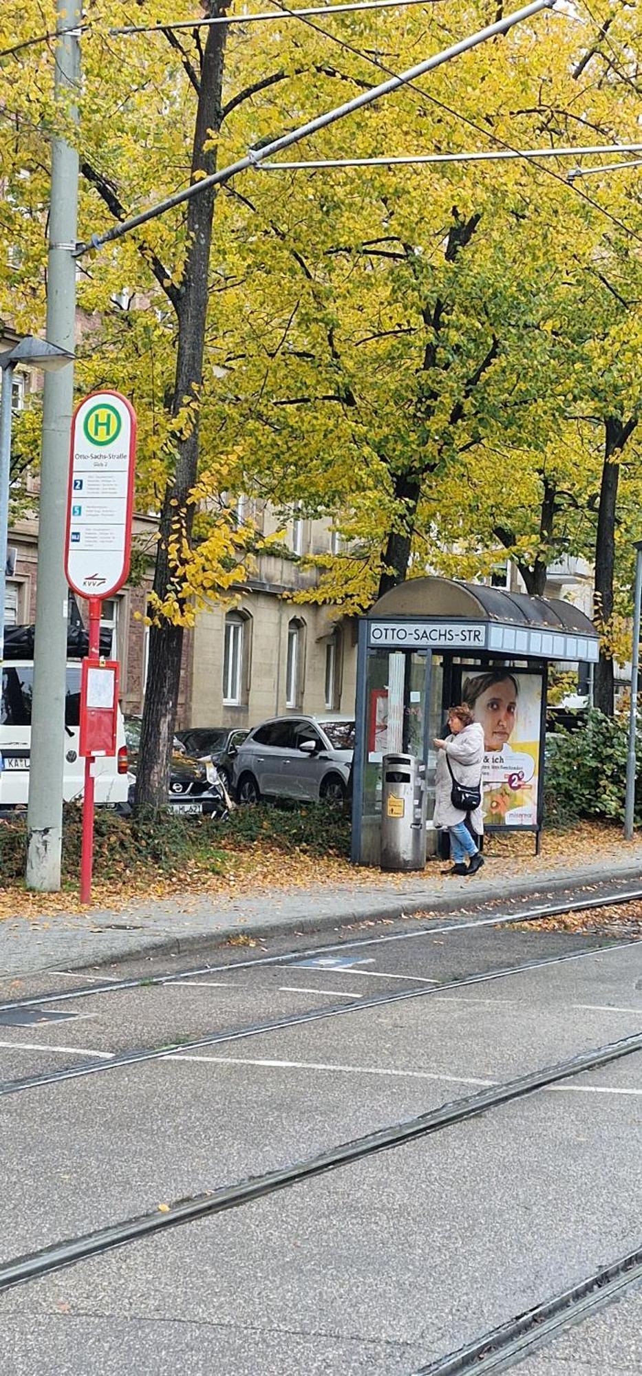 Familienfreundliche Geraeumige Design-wohnung Mit Balkon Im Zentrum - Apolonialiving *
